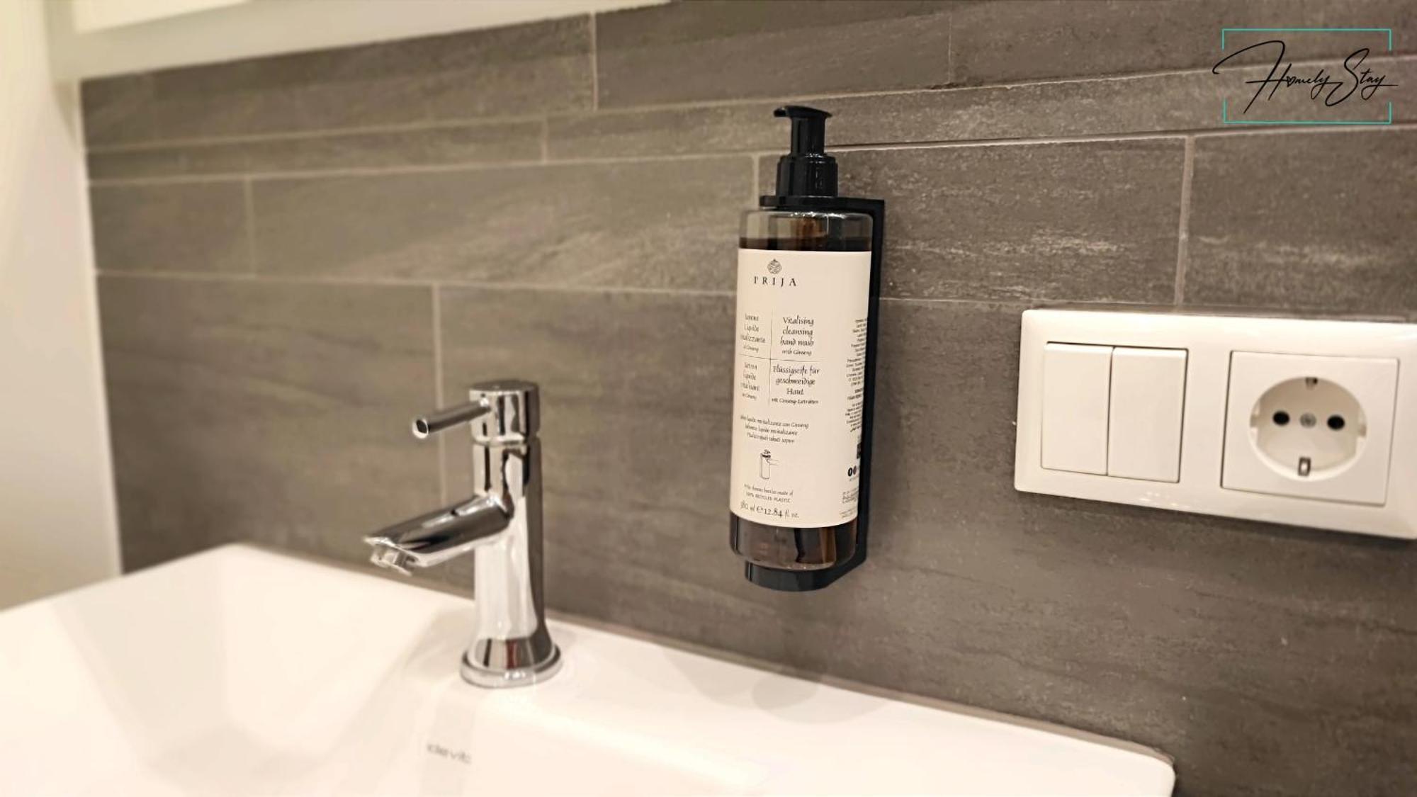 Appartamento Homely P1 - Elegant Self-check-in Studio-apartment In With Kitchen And Washing Machine Monaco di Baviera